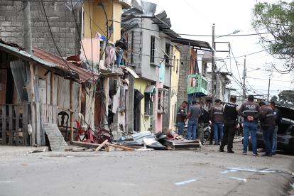 El atentado destruyó varias casas del sector.