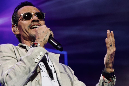 Marc Anthony tiene 53 años.