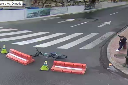 El cierre es del carril que viene desde el sur de la ciudad hacia la avenida Malecón.