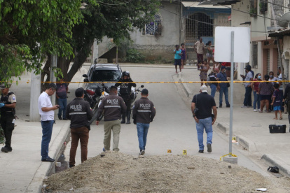 Una balacera dejó al menos tres muertos en Flor de Bastión.