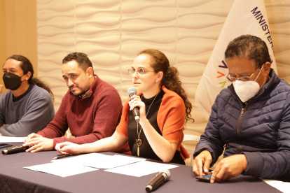 El 28 de julio de 2022, la ministra Brown recordó que el Ministerio de Educación realizó mesas de trabajo con los gremios de docentes. A pesar de destacar la importancia del nuevo escalafón docente, ni la ministra ni el viceministro de Educación mencionaron la consulta al procurador.