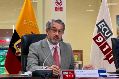 El Ministro comentó además que todos son enfermos leves y están con vigilancia domicilaria.