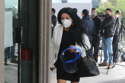 Defensa. Abogados de los procesados por cohecho agravado durante su asistencia a la Corte Nacional.