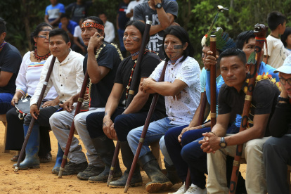 Archivo. Representantes indígenas de Ecuador y de otros países en el décimo aniversario de la sentencia de la Corte Interamericana de Derechos Humanos (Corte IDH).