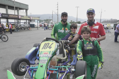 A Santiago Saab Adum, Santiago Saab de La Torre, Antonio Saab y Sebastián Saab Tettke, los une el amor por el karting.