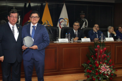 En 2017, Nelson Yánez recibió un reconocimiento del Consejo de la Judicatura como mejor juez de las Unidades Multicompetentes Penales del país por despachar la mayor cantidad de causas.
