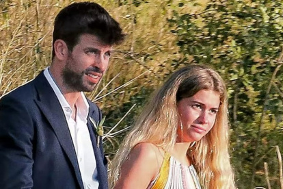 Las fotos del futbolista con su nueva novia habrían ocasionado la determinación de Shakira de irse a vivir a Estados Unidos, cuanto antes, con sus hijos.