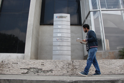 Los jóvenes piden que se refinancie la deuda, a un trato que se ajuste a sus capacidades económicas.