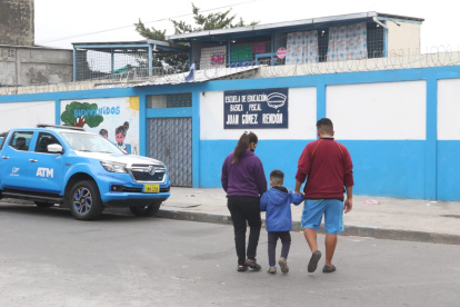 colegio fiscal Juan Gómez Rendón, ubicado en Tungurahua y Callejón Parra se registró el suceso.