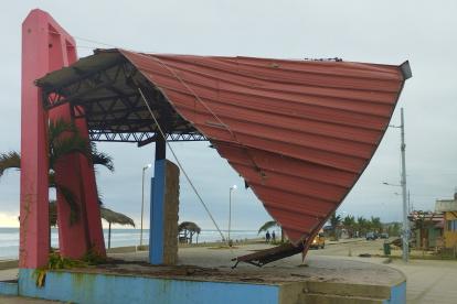 Así permanece ahora la concha acústica de la localidad.