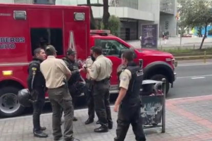Exteriores. La señora de 70 años fue atendida por los paramédicos del Cuerpo de Bomberos