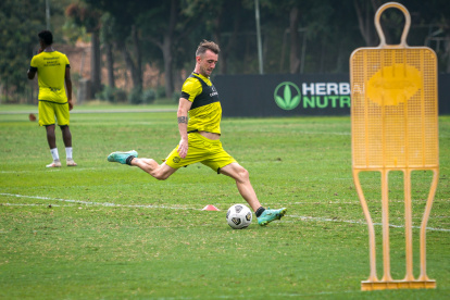 Damián Díaz, volante de Barcelona, será titular el sábado ante el Gualaceo.