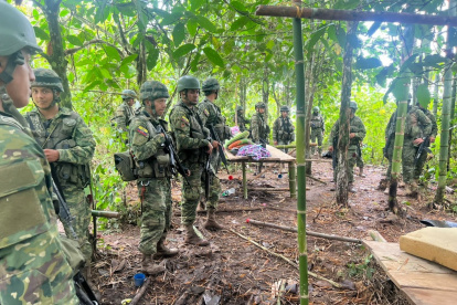 Las Fuerzas Armadas de Ecuador han intensificado sus operaciones en la frontera con Colombia.