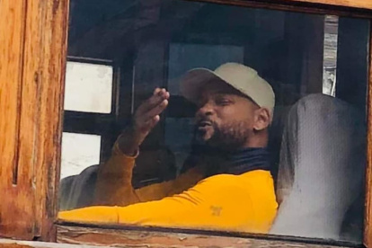 Will Smith en uno de los trenes que conducen a la Nariz del Diablo (Chimborazo).