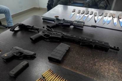 Armas largas, pistolas, explosivos y cuchillos encontró la Policía en los pabellones 3 y 4 de la Penitenciaría.