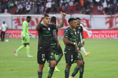 José Miguel Andrade festeja el primer gol de Orense ante Liga de Quito.