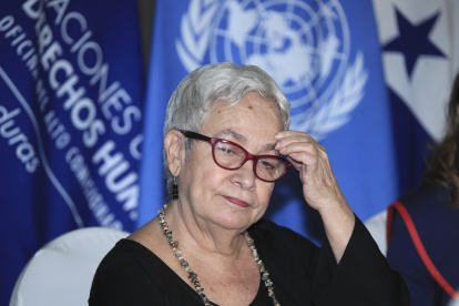 Alda Facio, durante una conferencia de prensa, en Tegucigalpa