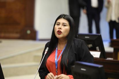 María Aquino llegó a la Asamblea con el PSC, se declaró independiente y ahora será candidata por el correísmo.