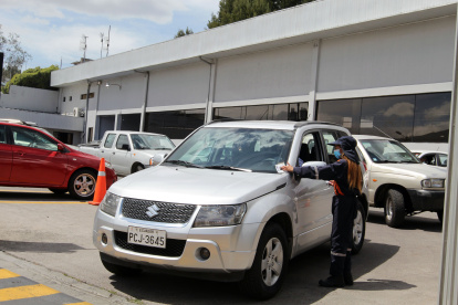 Reclamos. Los usuarios del servicio de matriculación lo califican como un “calvario” y no se ofrecen soluciones.