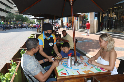RECORRIDO EN EL CENTRO, LUGARES POSIBLE GASTRONOMÍA...FD: MIGUEL CANALES....10-09-2022