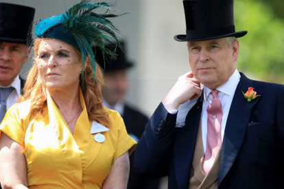 Sarah Ferguson y Andrés de Inglaterra, en Ascot, en 2019.