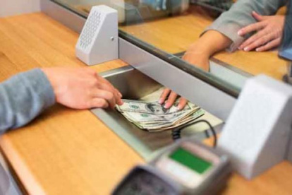 Acción.- La microempresa demandó más créditos a la banca privada.