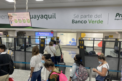 Área de Migración del Aeropuerto de Guayaquil José Joaquín de Olmedo.