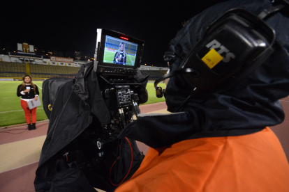 La empresa uruguaya GolTV transmite desde 2018 los juegos de la LigaPro. Desde el año anterior comparte este beneficio con la plataforma online Star+.