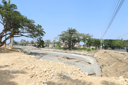 En el sitio donde se realizaban los trabajos existía además una laguna artificial que, según la constructora, continuará como estaba.