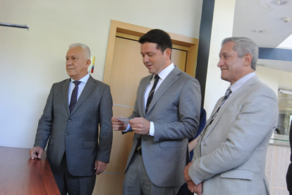 El lunes pasado el Gobierno entregó las preguntas y los anexos a la Corte Constitucional.