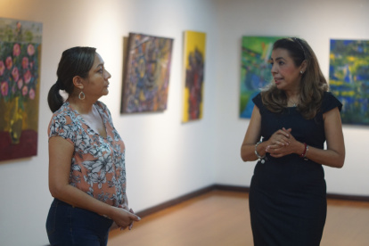 Presentación. Martha Rizzo (izq.), presidenta de la CCNG, y Gisella Peña hablan del relanzamiento del Salón.