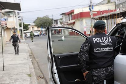 Los peritos acordonaron más de una manzana de la zona