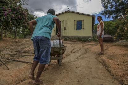 En la empobrecida zona rural del noreste de Brasil es toda una novedad ese tipo de apoyo. EFE