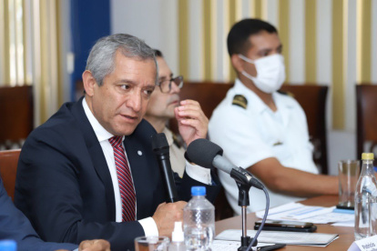 El ministro del Interior, Patricio Carrillo, señaló que la búsqueda será en la Escuela y sus alrededores.