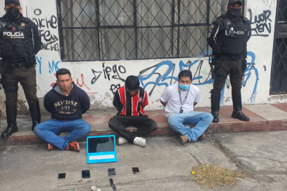 Evidencia. Los pillos enfrentaron cargos por el delito de robo y en su poder se encontró parte de las cosas sustraídas.