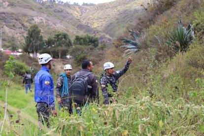 Pusuquí. En los alrededores de la Escuela Superior de la Policía se realizaron labores de búsqueda de restos humanos.
