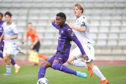 Nilson Angulo, volante convocado por Gustavo Alfaro para los amistosos de la Tri.