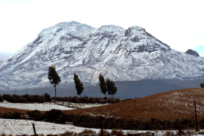 El volcán Chimborazo ubicado en la Cordillera Occidental de Ecuador, en una fotografía de archivo.