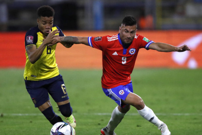 Byron Castillo le dio mayor claridad a la salida de la selección de Ecuador por el costado derecho. Se ganó la titularidad.