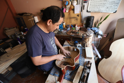 Situación. Los profesionales que se dedican a este oficio anhelan que las nuevas generaciones lo aprendan y valoren, para que este tipo de arte y cuidado perdu