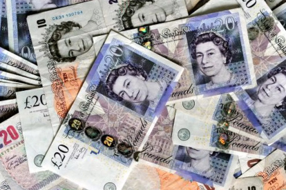 Foto archivo libras esterlinas