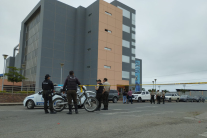 Al momento, personal policial analiza la amenaza de bomba en el Consejo de la Judicatura de Santa Elena