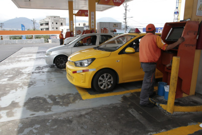 Los conductores. Exigen que haya más seguridad y rondas policiales cerca de negocios de este tipo.