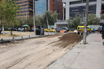 Parqueo. Los estacionamientos de Zona Azul estarán inhabilitados.