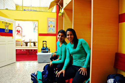 Andrea Vera (i) e Irene Tobar (d) son compañeros en la selección ecuatoriana.