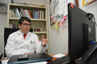 El Dr. Enrique Terán Torres es el nuevo presidente de la Academia de Ciencias del Ecuador. GUSTAVO GUAMAN.