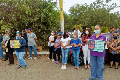 Ancón. Una de las tres marchas de protestas de los habitantes de esta parroquia, exigiendo respuestas.