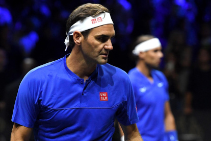 El suizo Roger Federer se despidió de su carrera profesional con derrota ante los estadounidenses Jack Sock y Frances Tiafoe (4-6, 7-6 (2) y 11-9), junto al español Rafael Nadal.