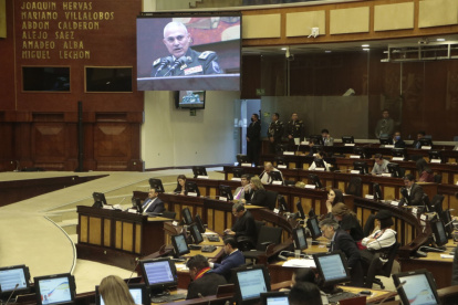 Comparecencia. El comandante general de la Policía, Fausto Salinas, pidió reformas al Código Orgánico de Entidades de Seguridad y Orden Público.