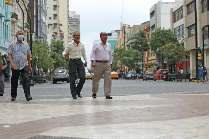 RECORRIDO POR LAS CALLES QUE DEBEN SER PEATONAL COMO LA 9 DE OCTUBRE , CALLE PANAMA 28 DE SEPTIEMBRE DEL SEPTIEMBRE DEL 2022 GUAYAQUIL-ECUADOR ag-periodistas